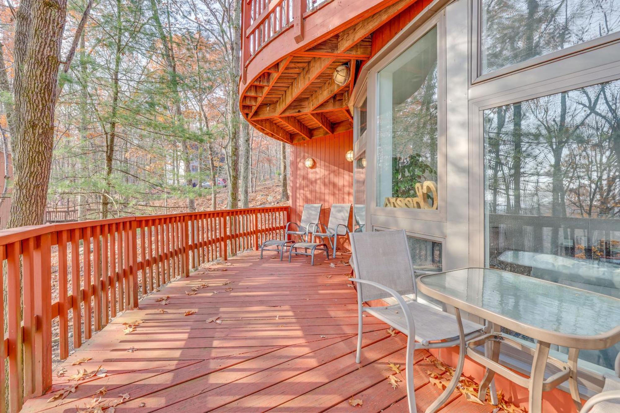 Unique Roundhouse: Hot Tub-Game Room-Firepit&More! Bushkill Extérieur photo