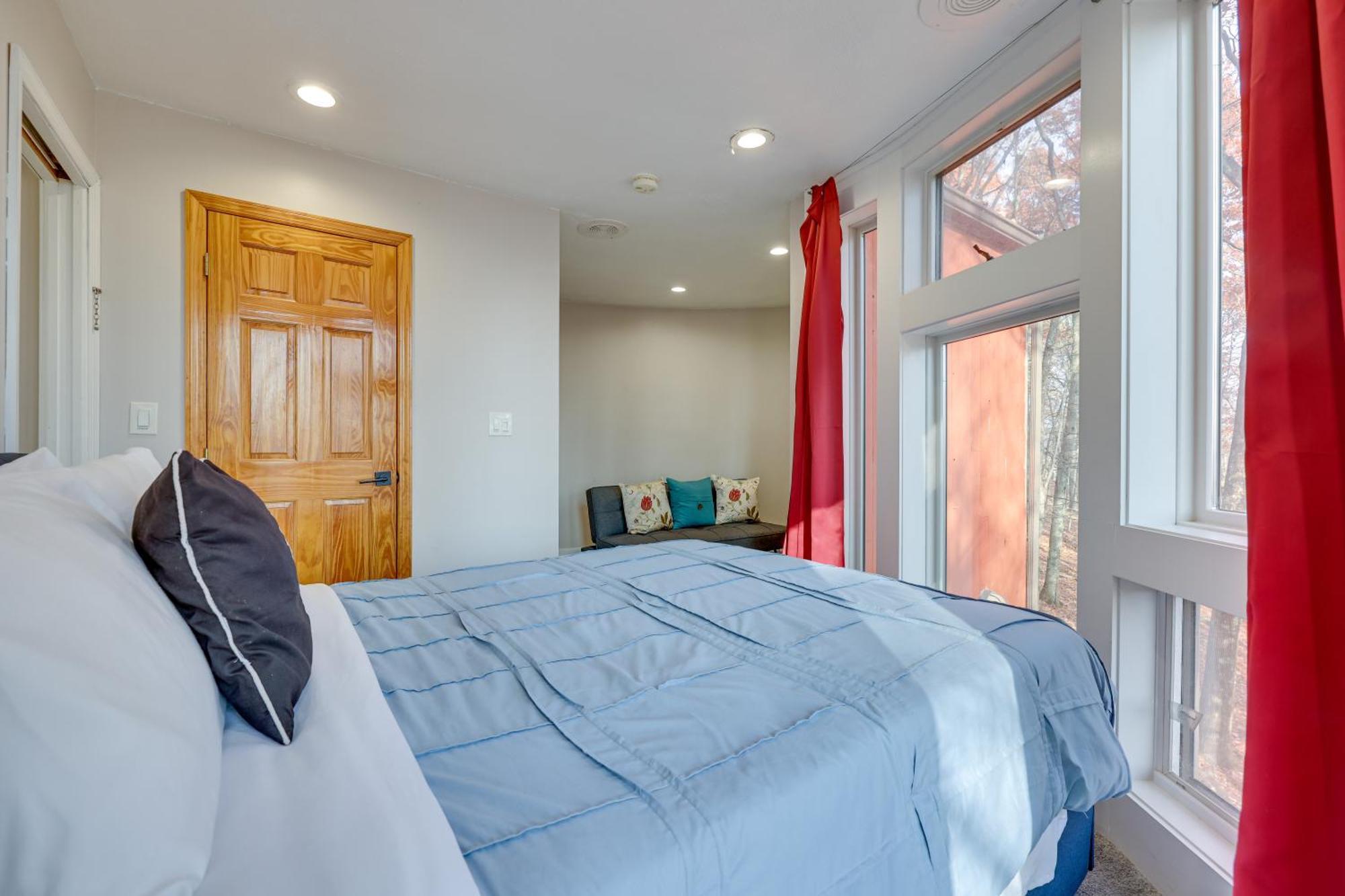 Unique Roundhouse: Hot Tub-Game Room-Firepit&More! Bushkill Extérieur photo