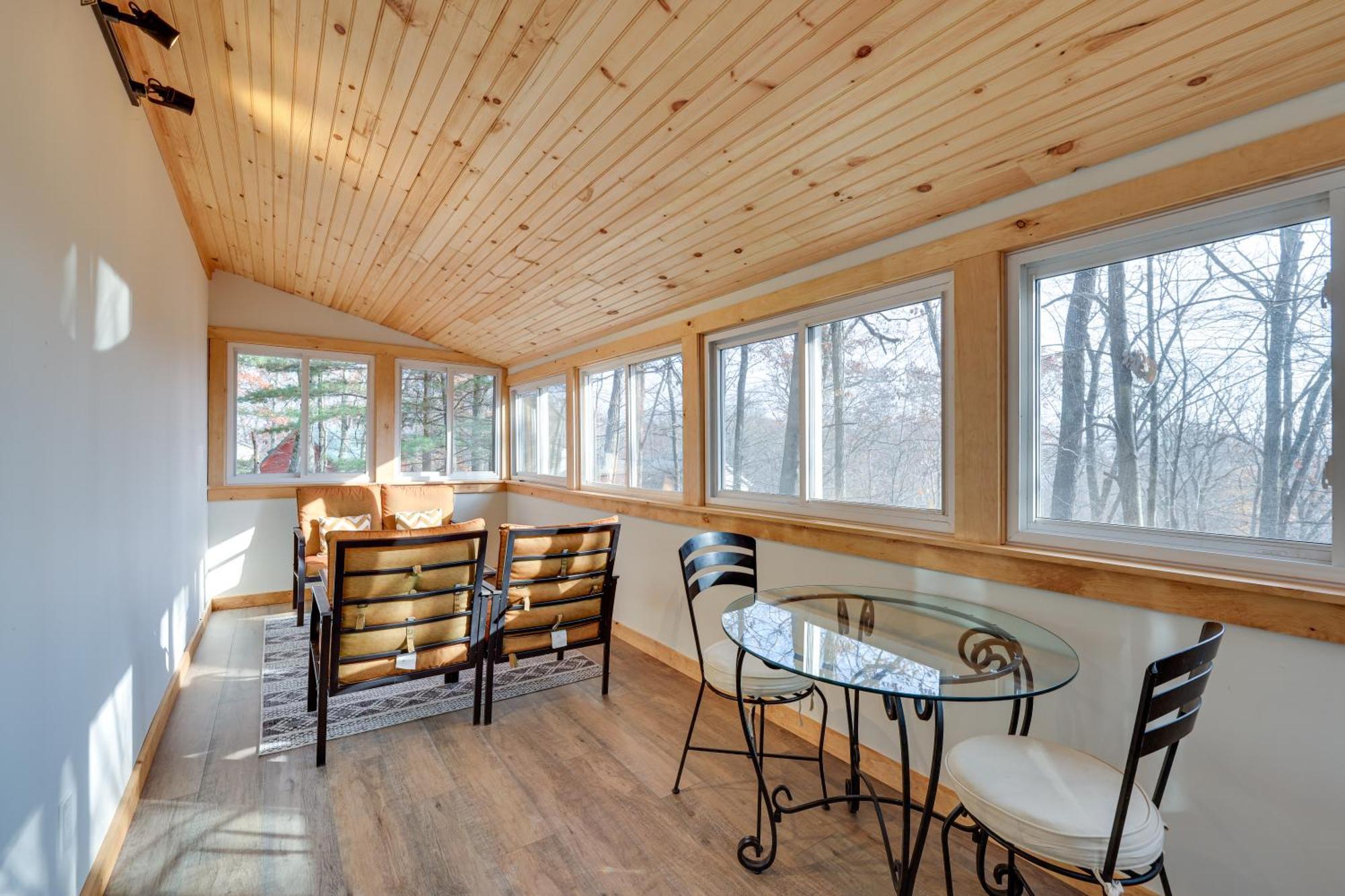 Unique Roundhouse: Hot Tub-Game Room-Firepit&More! Bushkill Extérieur photo