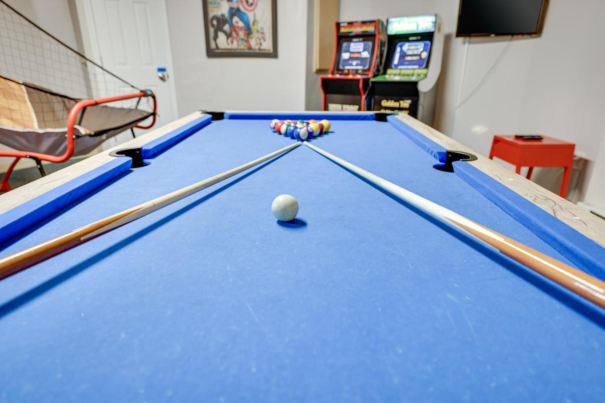 Unique Roundhouse: Hot Tub-Game Room-Firepit&More! Bushkill Extérieur photo